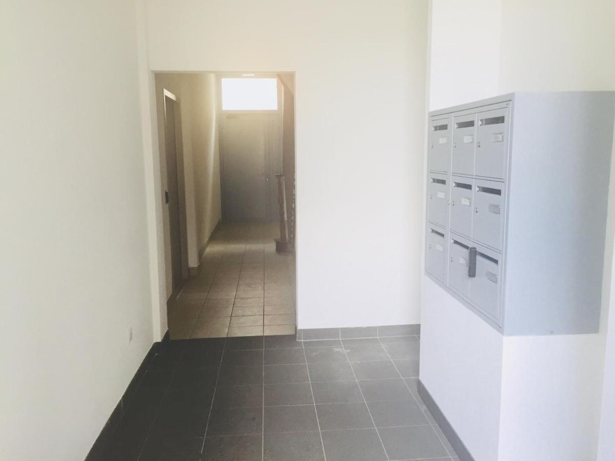 Villa Tarbis Tarbes Centre Ville , Appartements Tout Confort ภายนอก รูปภาพ